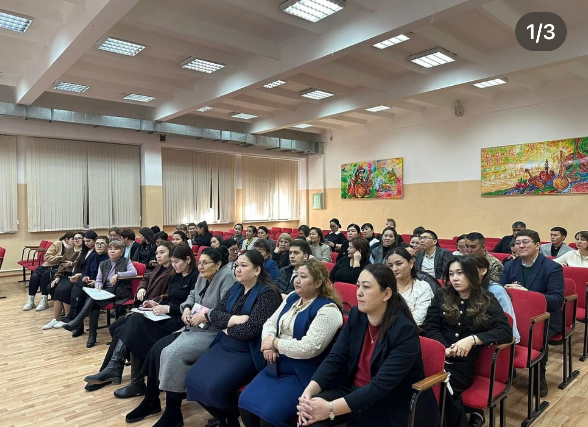 “Жасанды интеллект арқылы мұғалімге қалай көмек бере аламыз?” тақырыбында мектепішілік оқыту семинары