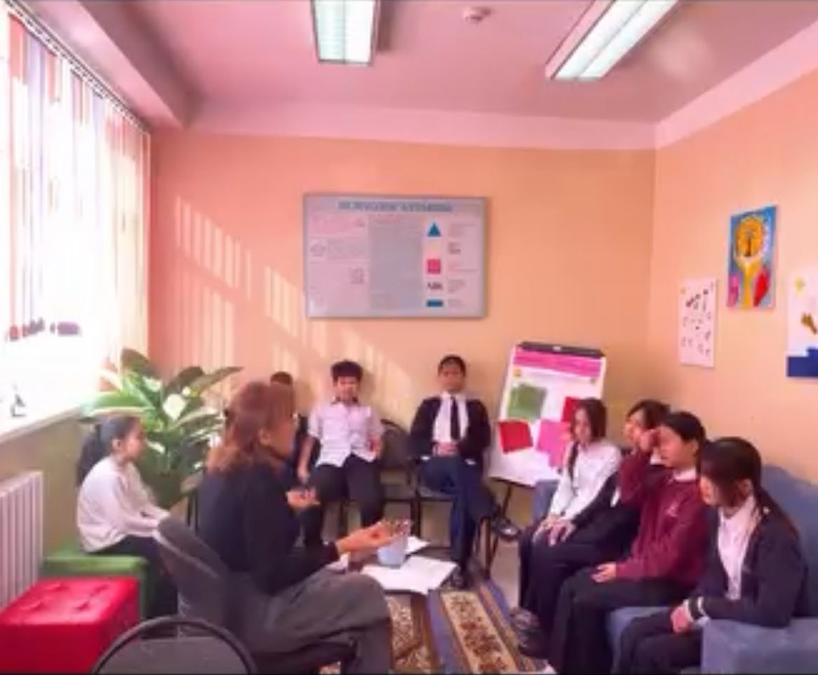 Мектеп психологы тарапынан сенім сағаттары ұйымдастырылды